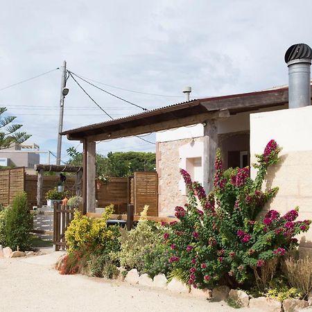 Вилла Casa Josep Camarles Экстерьер фото